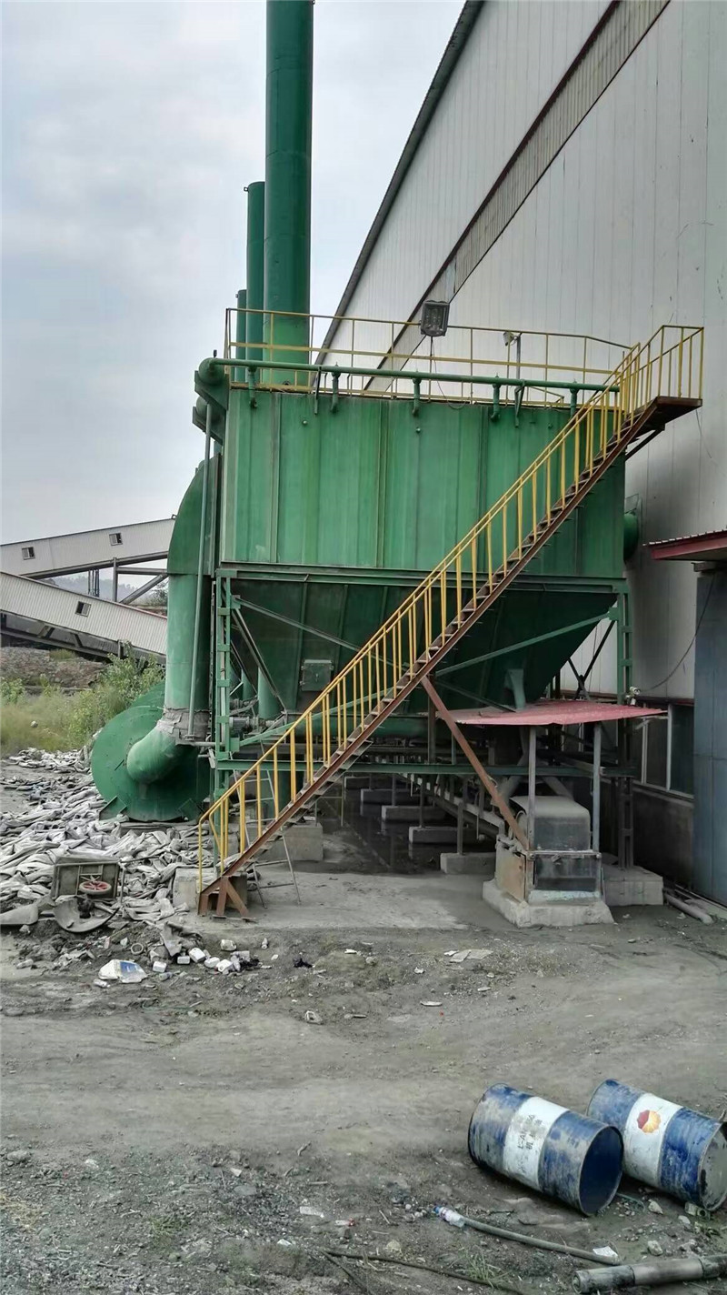 灰?guī)燔囬g布袋除塵器 灰?guī)燔囬g布袋除塵器